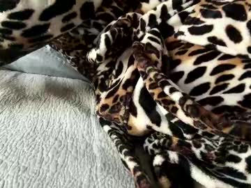 hawt_ass_milf's chat room