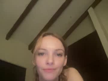 lilbitali's chat room