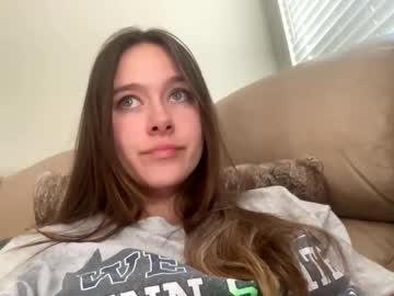 lucy12821's chat room