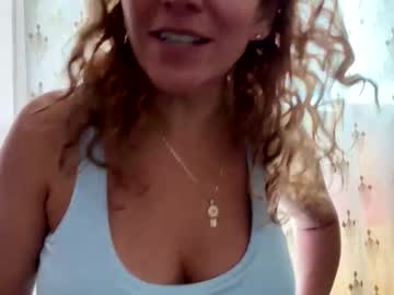 velvet81611's chat room