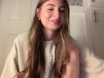 fantasyella's chat room