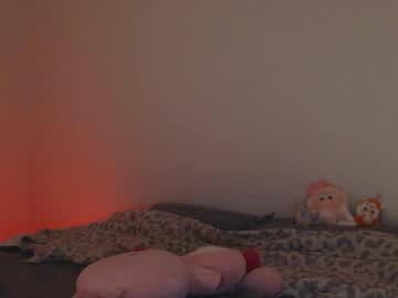 vivianwinters's chat room