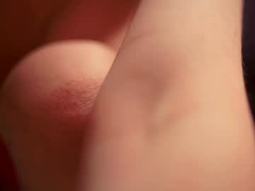 newchloe18's chat room