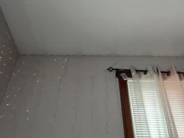 minahoneyy38's chat room