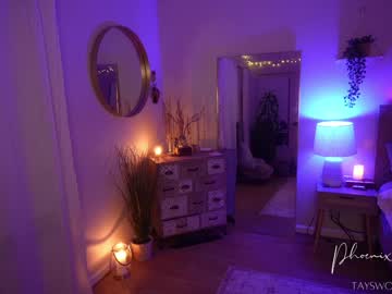 phoenix_taylor's chat room