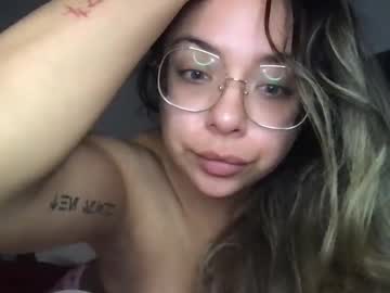 isabellaelizabeth's chat room