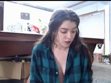 rosegold18's chat room