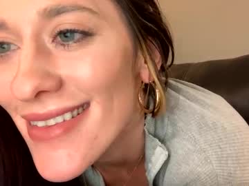 aliciacolette123's chat room