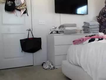 itsmealexisrae's chat room