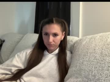 laylahlaylah1's chat room