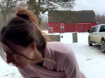 mommamia12's chat room