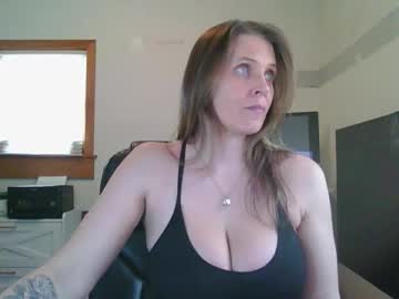blueeyedddvixen's chat room