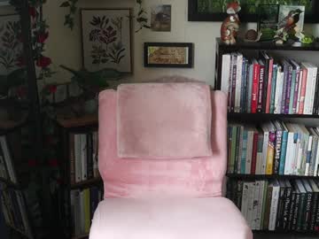 ellynaomi's chat room