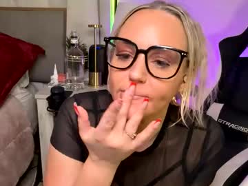 cumguzzlingskank's chat room