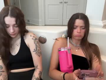 miamoorexo's chat room