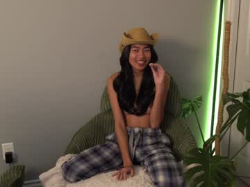 littlemiss_kira's chat room