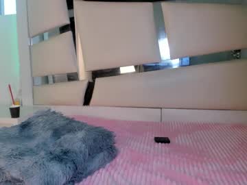 chrystal_jade's chat room