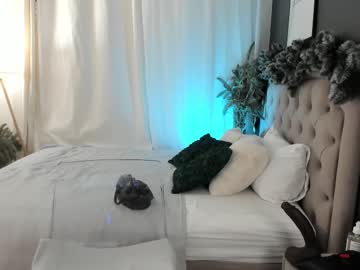 honeymoann's chat room