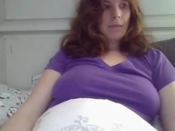 krazyred1027's chat room