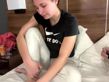 deepthroatqueen33's chat room