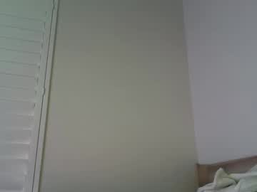 ella_hill's chat room