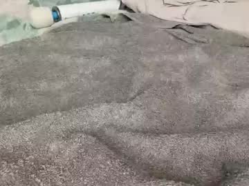 publicuniversalpussy's chat room