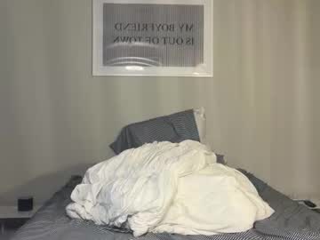 parisangel7's chat room