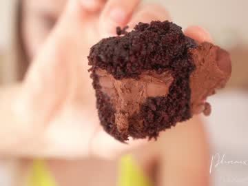 phoenix_taylor's chat room