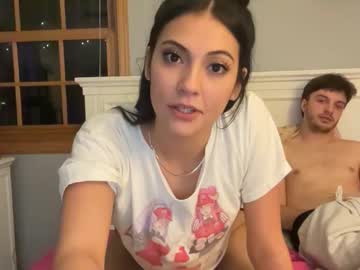 laylakitten4's chat room