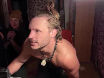 straightishd's chat room