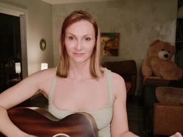 kaileeshy's chat room