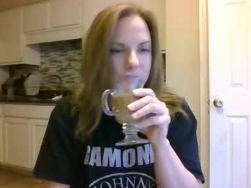 tinywithtiddies's chat room