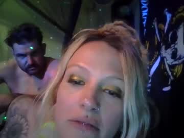 liveblu33's chat room