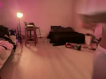 lunarose17's chat room