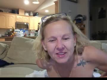 matureluvin's chat room