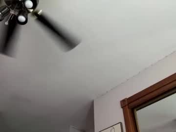 minahoneyy38's chat room