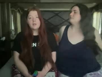 scarletttsinner's chat room