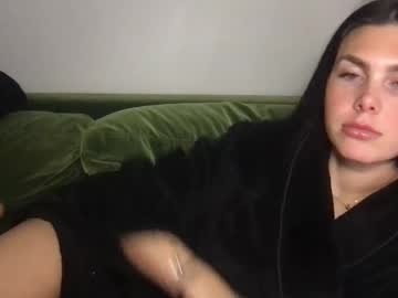 stacywithuu's chat room