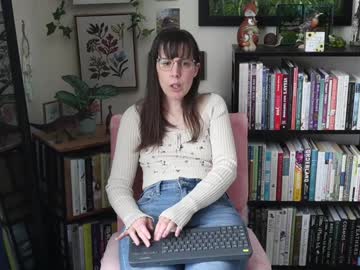 ellynaomi's chat room