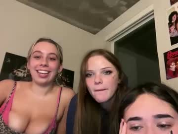 fionalioness's chat room