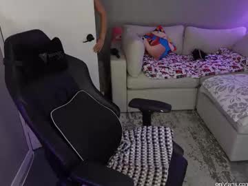 sabrinasarcade's chat room