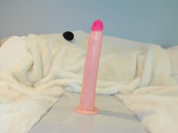 eatmygingersnapps's chat room