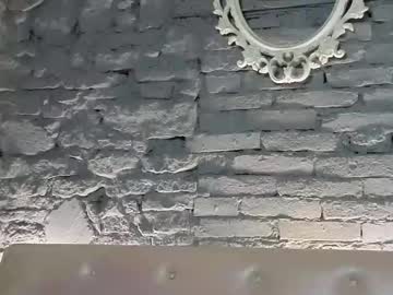 vixvixenn's chat room