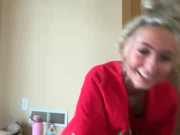 chloeros3e's chat room