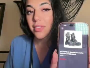 luxcher22's chat room