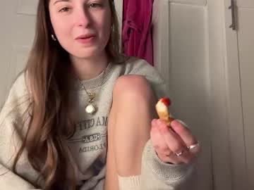 fantasyella's chat room