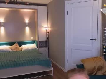 2mamacitas's chat room