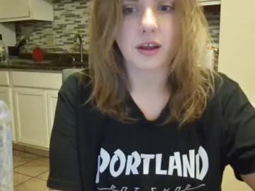 tinywithtiddies's chat room