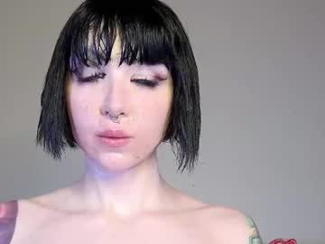 ivey_strigoi's chat room