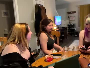 carpetmunchers's chat room